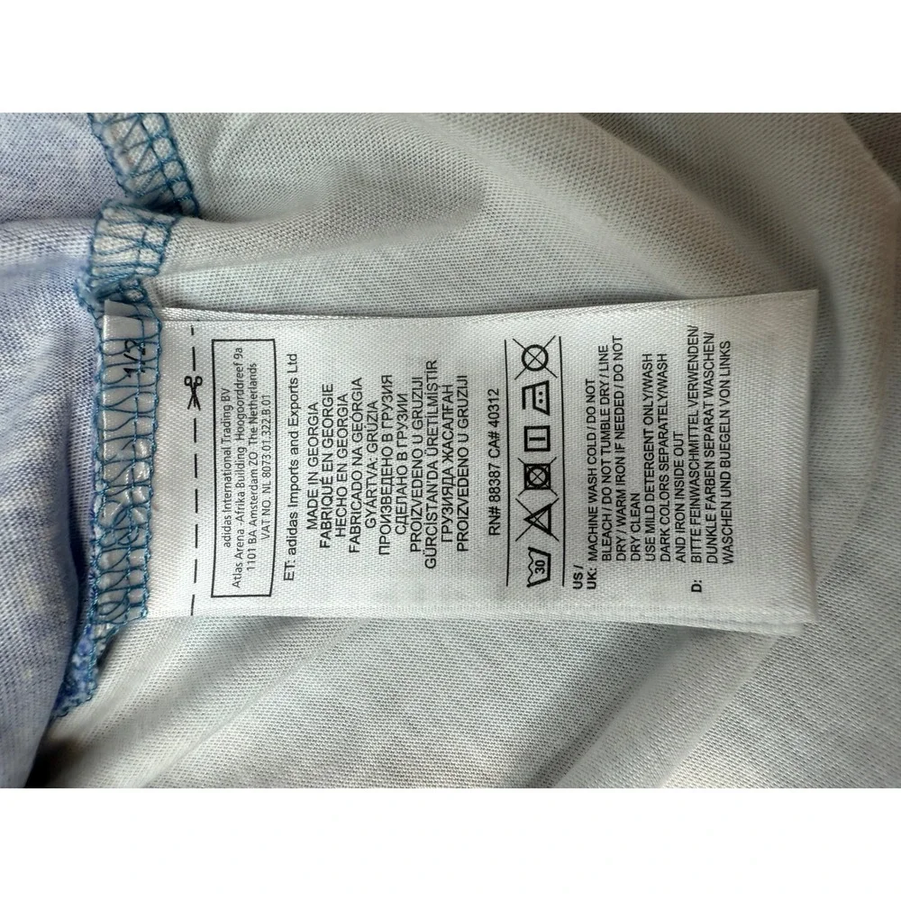 Adidas Men Graphic T-Shirt Size L Blue Multi Colored Short Sleeve Crew Neck‎ Tee